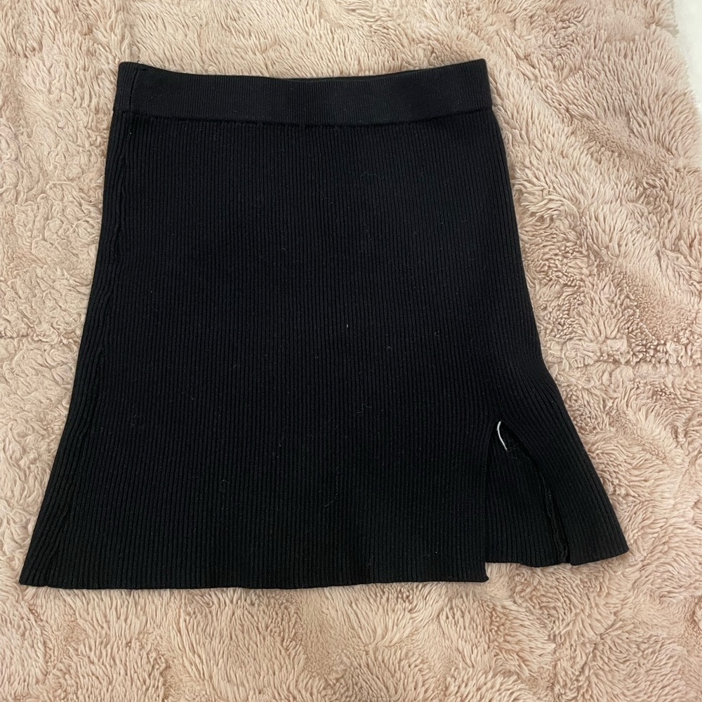 Black Ribbed Mini Skirt